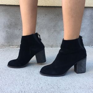 SOLD 🚫Urban Outfitters Heeled Booties